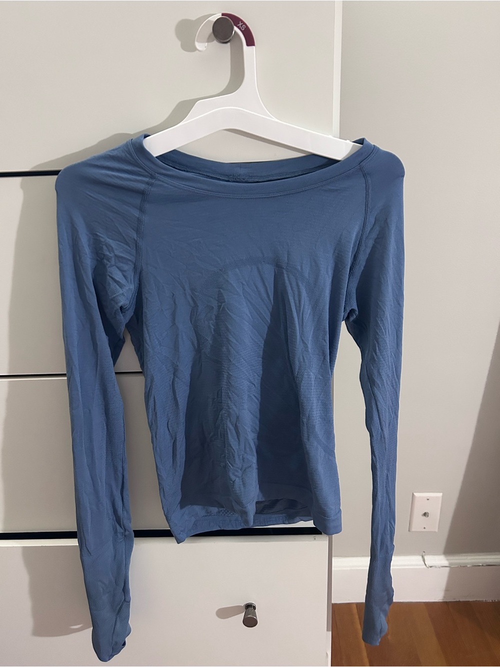 Lululemon Long Sleeve Swiftly Tech Waist Length Washed Denim (size 2)